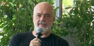 Bonusi i verës, Rama me pensionistët: Pranë jush kur ekonomia na jep mundësi, u rritën të ardhurat nga çmimi i naftës