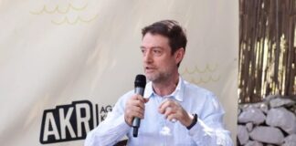 Hoxha me të rinjtë në Jalë: Anëtarësimi në BE kërkon përfshirjen tuaj. Evropa fillon në shtëpi