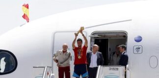 Spanja kthehet në shtëpi si kampione Bote, Mbreti Felipe: Një fitore epike