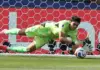 Krah për krah me Casillas, rekordi historik i portierit maroken që tronditi globin!