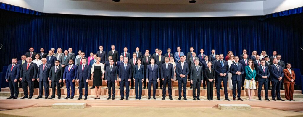 Hoxha në Ministerialin e thirrur nga Sekretari Rubio  Shqipëria po zhvillon qëndrueshmërinë kundër kërcënimeve hibride në bashkëpunim e partneritet me miqtë dhe aleatët  përfshirë SHBA të për mbrojtjen e vlerave demokratike