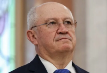 Jep dorëheqjen kryeministri i Moldavisë, Alexandru Munteanu. Rrëzohet dhe qeveria