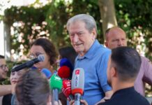 Pango tha se privatizimi i Kompleksit “Partizani” u kërkua i përshpejtuar, reagon Berisha pas dëshmisë së ish-ministrit të tij
