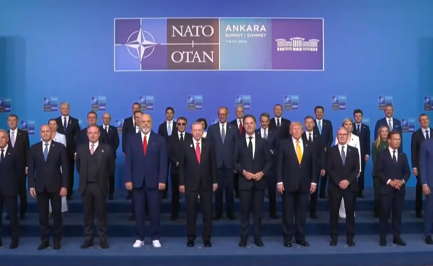 Samiti i NATO s në Ankara  liderët botërorë bëjnë foton familjare