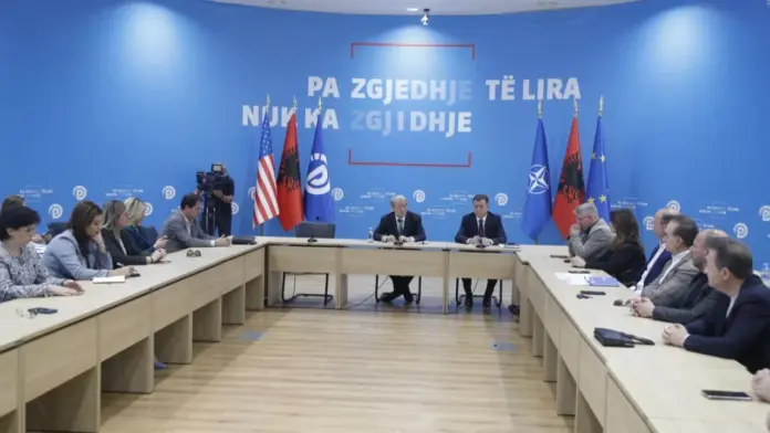 berisha-mbledhje-pd_sd