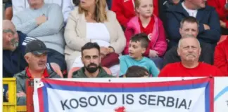 Skandal në Champions League! Tifozët serbë shfaqin sërish banerin “Kosovo is Serbia”