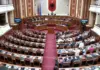 PS ‘porosi’ deputetëve socialistë për të mos u larguar nga Tirana/ Një tjetër seancë plenare më 30 korrik, zbulohen temat e diskutimit