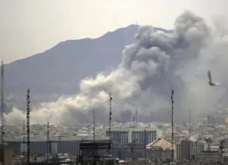 Lufta SHBA-Iran hyn në një fazë të re, raketat amerikane godasin Teheranin
