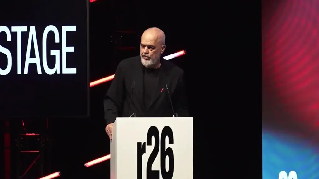  Protesta mesazh i rëndësishëm për qeverisjen   Rama nga Gjermania  Në atë bulevard ku flamingot festojnë lirinë  janë vrarë njerëz