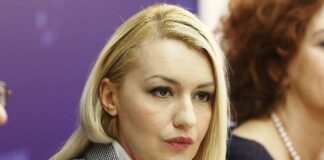 Revolucion me pirun në dorë