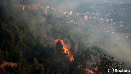 Zjarri rrethoi Krujën  përmirësohet situata  Vetëm 2 vatra aktive  punohet me 2 helikopterë  Banorët ende s janë kthyer në banesa