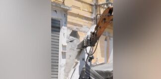 Rehabilitimi i Tregut të Qendrës në Vlorë, vijon prishja e ndërtimeve abuzive, Mersini: Do t’i shembim të gjithë çibanët që i morën frymën zonës