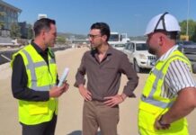 Karakaçi inspekton punimet në autostradën Tiranë-Durrës: Synojmë ta përfundojmë para afatit