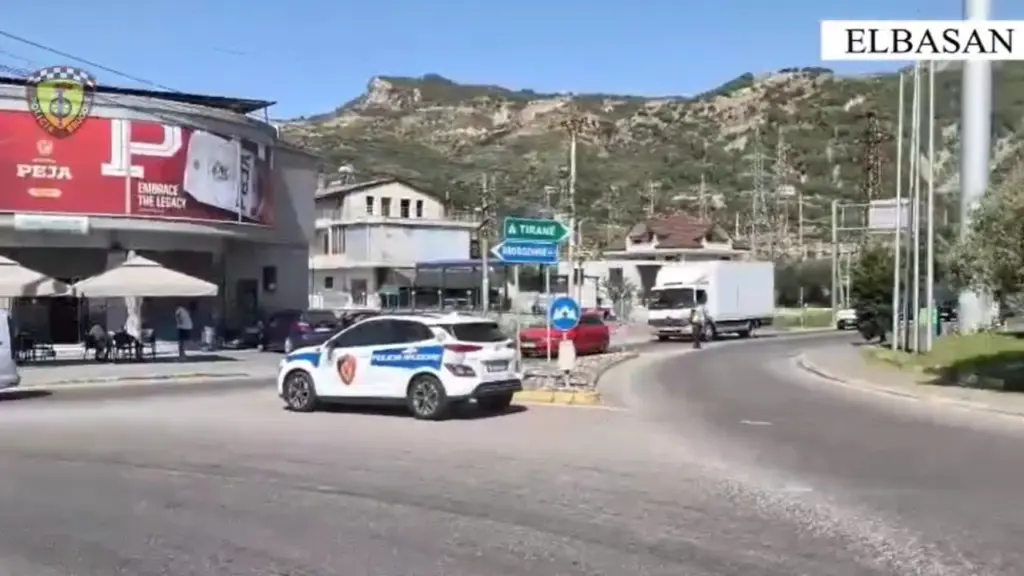 Kontrollet e policisë rrugore në Elbasan  Nëntë shoferë të kapur në gjendje të dehur  mbi 1700 gjoba në një javë