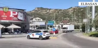 Kontrollet e policisë rrugore në Elbasan/ Nëntë shoferë të kapur në gjendje të dehur, mbi 1700 gjoba në një javë