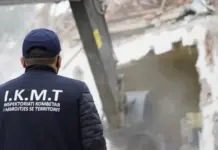 “Shteti” zbarkon në Sarandë, prej orësh kontroll për ndërtime pa leje, paralajmërohen disa kantiere të kapura me parregullsi