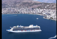 Saranda mes destinacioneve më të vizituara të verës, Rama ndan pamje nga qyteti bregdetar