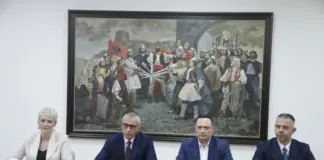 Hoxha takon drejtuesit e institucioneve dhe të zgjedhurit shqiptarë në Luginën e Preshevës