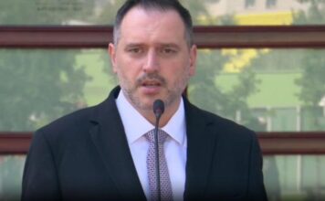 Ministri Nufi, takim me drejtuesit e PS-së në Qarku Lezhë: Fokusi te shqetësimet e qytetarëve