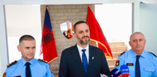 Hita inauguron godinën e re të Policisë në Berat: Nuk do të ketë asnjë hap pas në luftën kundër krimit