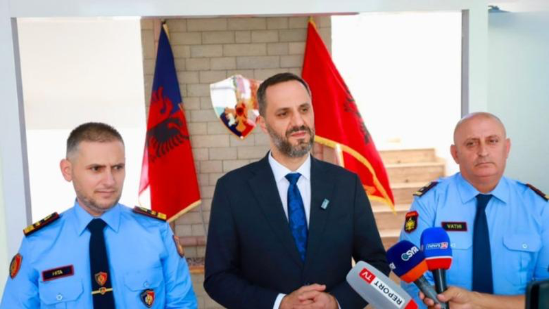 Hita inauguron godinën e re të Policisë në Berat  Nuk do të ketë asnjë hap pas në luftën kundër krimit