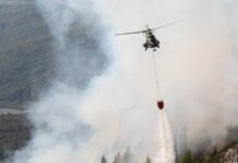 Zjarri në Abazë të Krujës, ndërhyrje intensive nga ajri me 3 helikopterë të Forcës Ajrore