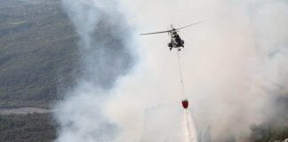 Zjarri në Abazë të Krujës, ndërhyrje intensive nga ajri me 3 helikopterë të Forcës Ajrore