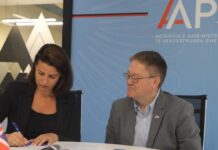 Anglia dhe Shqipëria nënshkruajnë marrëveshjen historike: Pasuritë e konfiskuara nga krimi do të ndahen përgjysmë