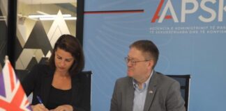 Anglia dhe Shqipëria nënshkruajnë marrëveshjen historike: Pasuritë e konfiskuara nga krimi do të ndahen përgjysmë
