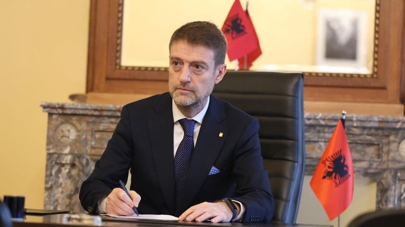 Debati për konsullatën serbe në Shkodër dhe atë shqiptare në Luginën e Preshevës  ministri Ferit Hoxha  Nuk cenon sovranitetin  Shqipëria mbron interesat e saj