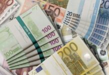 Shqiptarët mbi 5 miliardë euro cash, 14% më shumë se viti 2025