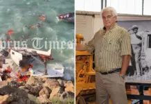 Stuhia e fortë godet Qipron/ Humb jetën biznesmeni i njohur, varka ku ndodhej me familjen përplaset në shkëmbinj