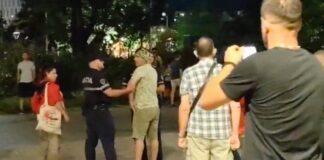 VIDEO/ Tubimi para Kryeministrisë degjeneron në dhunë, protestuesi godet me shkop një grua! Shoqërohet në komisariat