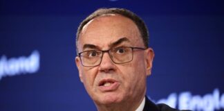 Guvernatori i Bankës së Anglisë paralajmëron: Inteligjenca artificiale mund të shkaktojë recesion ekonomik global