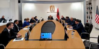 “Më vjen zor që jam në këtë tavolinë!”- Gara për Kryeprokurorin, ‘plas’ në KLP, sherri mes anëtarëve shtyn mbledhjen për 5 kandidaturat: Ti ke probleme me formimin…!