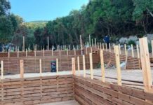 Tjetër aksion në Vlorë, IKMT ndërhyn për të shembur një objekt në gadishullin e Karaburunit, ndalohet autori i ndërtimit pa leje