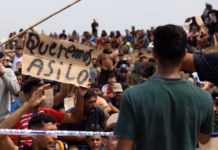 Qindra emigrantë protestojnë dhe kërkojnë azil në Ceuta të Spanjës: Nuk duam të kthehemi në Marok