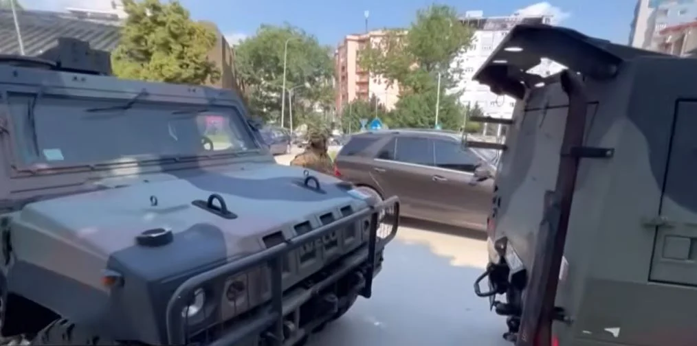 Rrezik për sigurinë në Kosovë  Shefi i KFOR it  Mund të shtohen trupat ushtarake