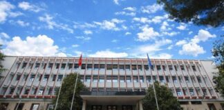 ‘300 mijë shqiptarë kalojnë çdo verë nga korridori Kroaci-Mali i Zi’, Ministria e Jashtme: Po punojmë me autoritetet për të ulur pritjet në pikat kufitare
