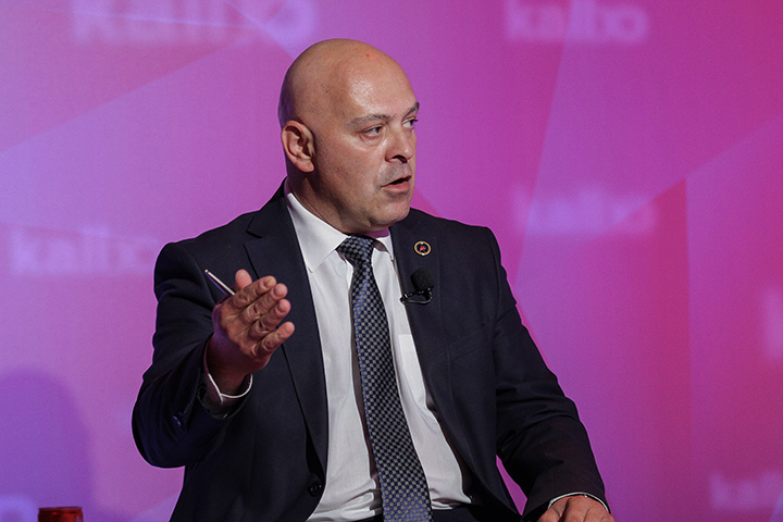 Haxhiu merr një përgjigje nga opozita  Gjini i thotë  s ke mandat ta luash rolin e unifikueses 