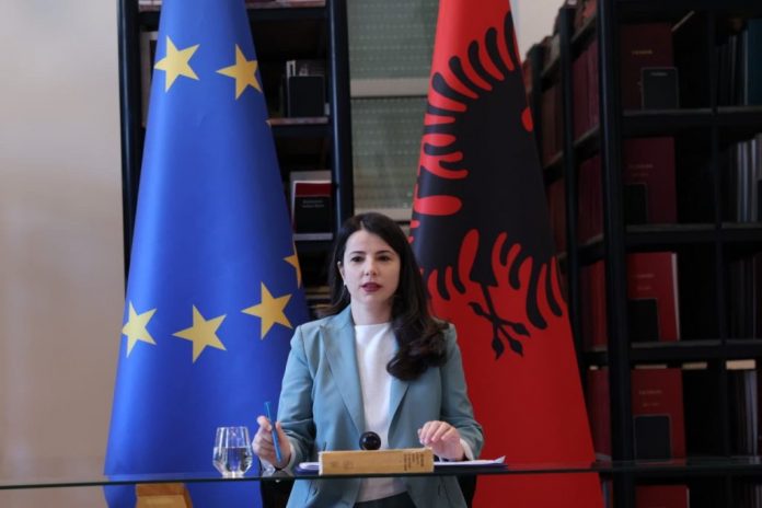 Pirdeni  Performanca e institucioneve publike do të matet me rezultate konkrete  jo me perceptime