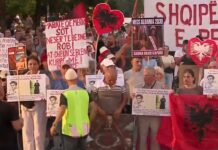 Dita e 72-të e protestës, qytetarët mblidhen para Kryeministrisë