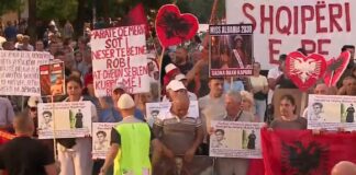 Dita e 72-të e protestës, qytetarët mblidhen para Kryeministrisë