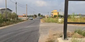 Aksidenti tragjik në Manzë, identifikohen tri viktimat dhe dy të plagosurit. 16-vjeçari transportohet drejt Tiranës në gjendje të rëndë