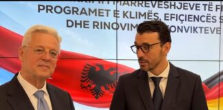 Ministri i Energjisë dhe Infrastrukturës Karakaçi dhe Ambasadori gjerman Karl Bergner, firmosi tre marrëveshje me vlerë 110 mln euro
