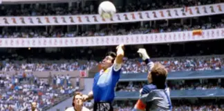 ‘Dora e Zotit’ në Botërorin 1986, topi i golit të famshëm të Maradonës shitet në ankand rreth 3 milionë euro