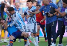 Argjentina e pëson keq nga FIFA, Paredes dhe Molina marrin pezullime masive, mbyllet gjysma e stadiumit