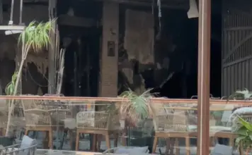 Zjarri në hotelin në Vlorë/ Operatorët turistikë solidarizohen me pushuesit e prekur, akomodim dhe veshmbathje falas
