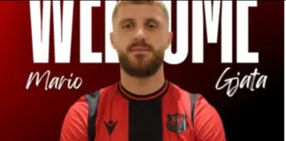 Zyrtare/ Flamurtari vijon me përforcimet, skuadra vlonjate nënshkuan me sulmuesin Mario Gjata