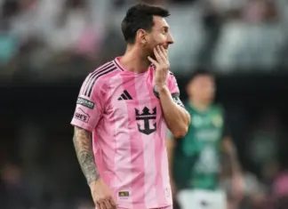 Messi rikthehet në fushë pas humbjes së babait, pritet me ovacione të mëdha nga stadiumi. Inter Miami eliminohet nga Kupa e Ligës